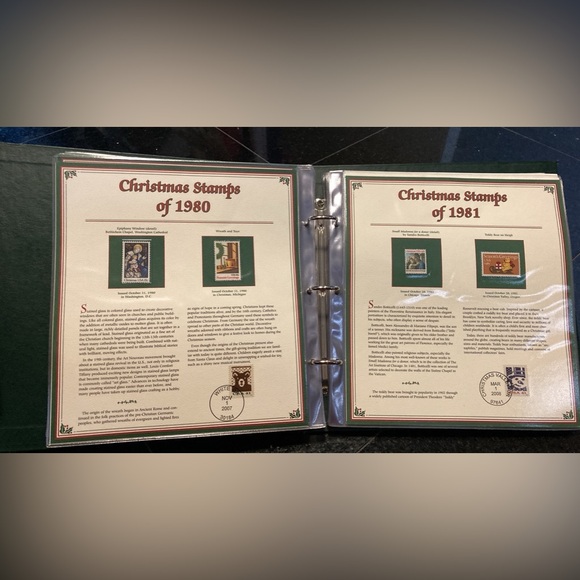 Bundle 2 Christmas Stamp Collector Panels binders - Picture 7 of 11